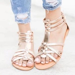 Super Cute Sandals - Gold never worn